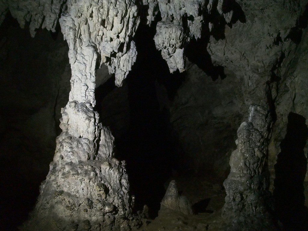 Tra grotte e torrenti: Rakov Škocjan d'estate 8 All'interno delle Zelške jame, a Rakov Škocjan.