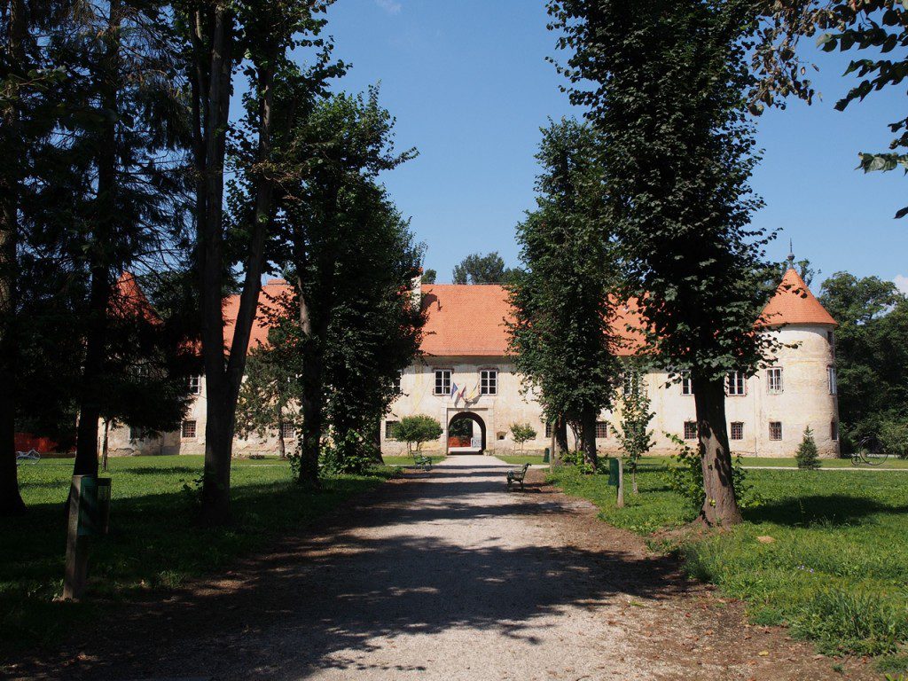 Affetti, radici e musica: la Prekmurska secondo Milan Kreslin 9 Beltinški grad, il castello di Beltinci cantato da Vlado