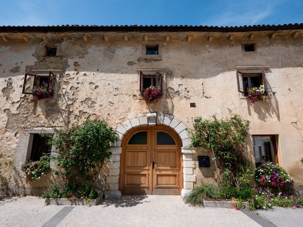 Storie, acque e vini: benvenuti a Vipava 8 Vipava - Vecchia casa sulla Stari Trg