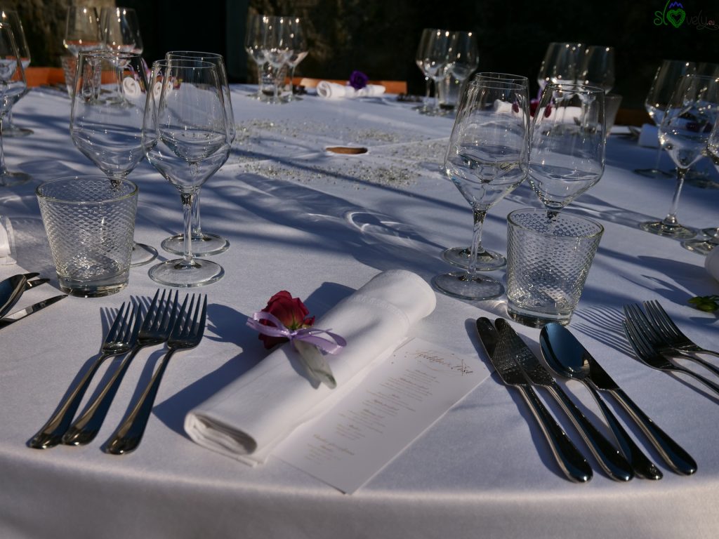 Cena segreta al castello di Prem 15 L'impeccabile mise en place