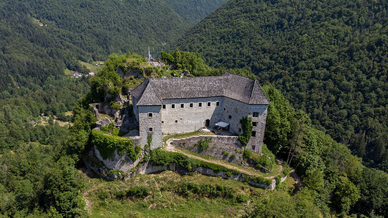 Grad Kostel