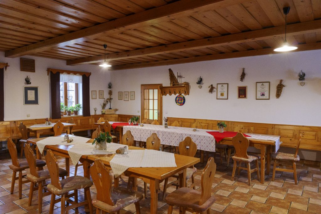 Slovenske gorice: un mondo da scoprire nella Slovenia orientale 21 L'accogliente sala da pranzo dell'agriturismo Firbas.