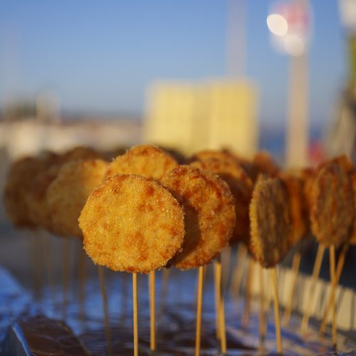 Frico friabile al dinner show di Grado.