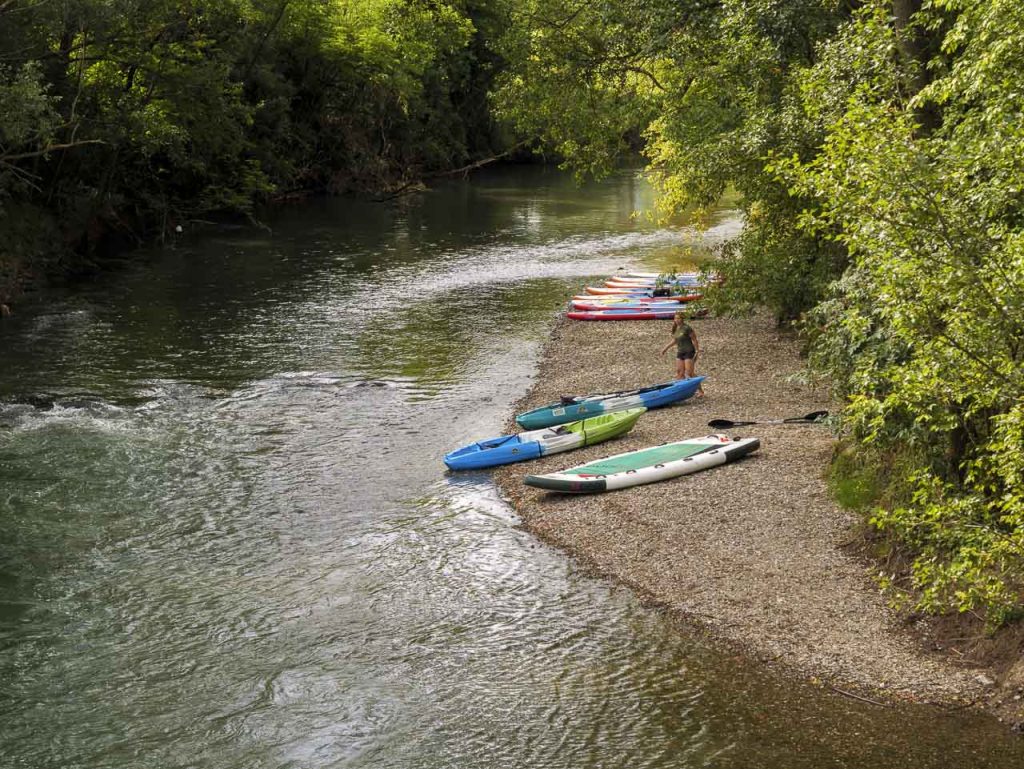 Tra cultura, natura e sport a Nova Gorica, Capitale Europea della Cultura 2025, e dintorni 8 Pronti a navigare sulla Vipava in SUP e canoa!