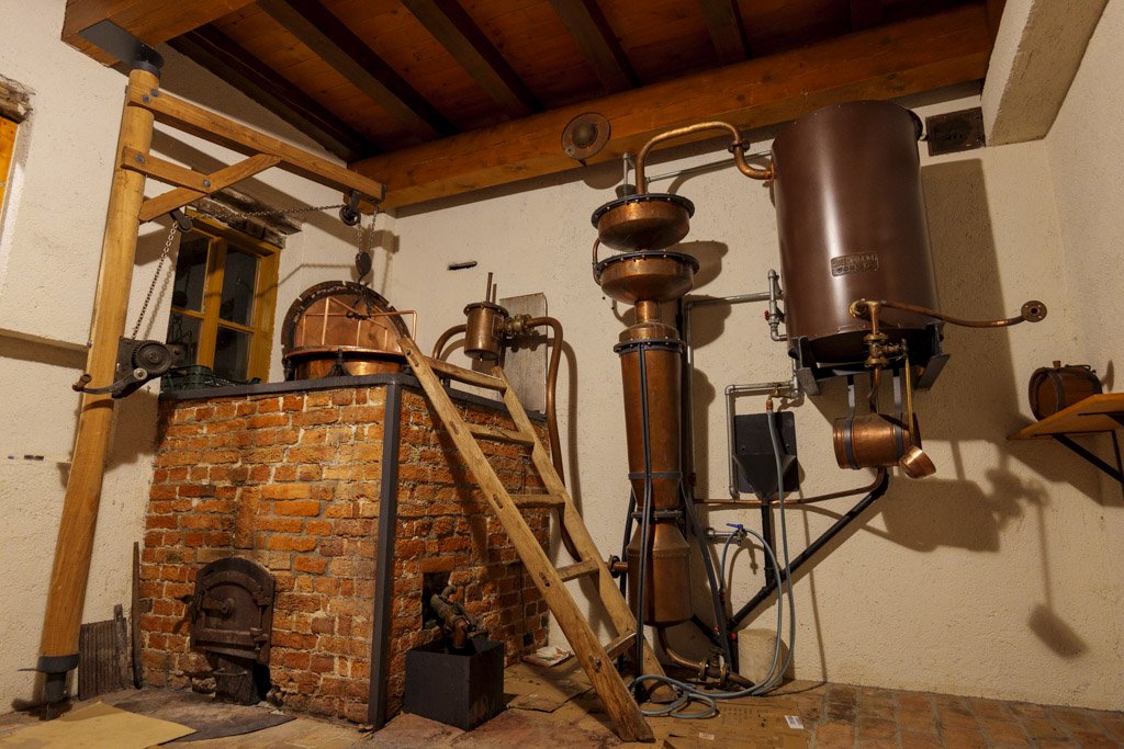 L'antica distilleria dell'azienda vinicola Koglot a Vrtojba.