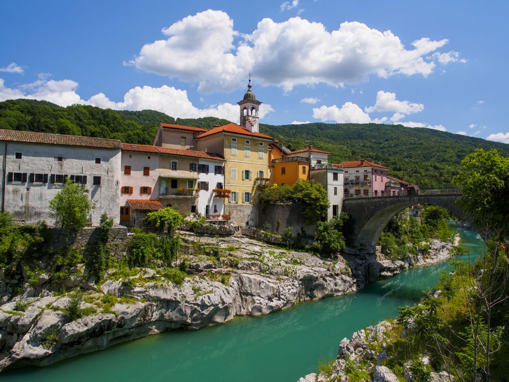 Kanal ob Soči con il suo ponte sull'Isonzo.