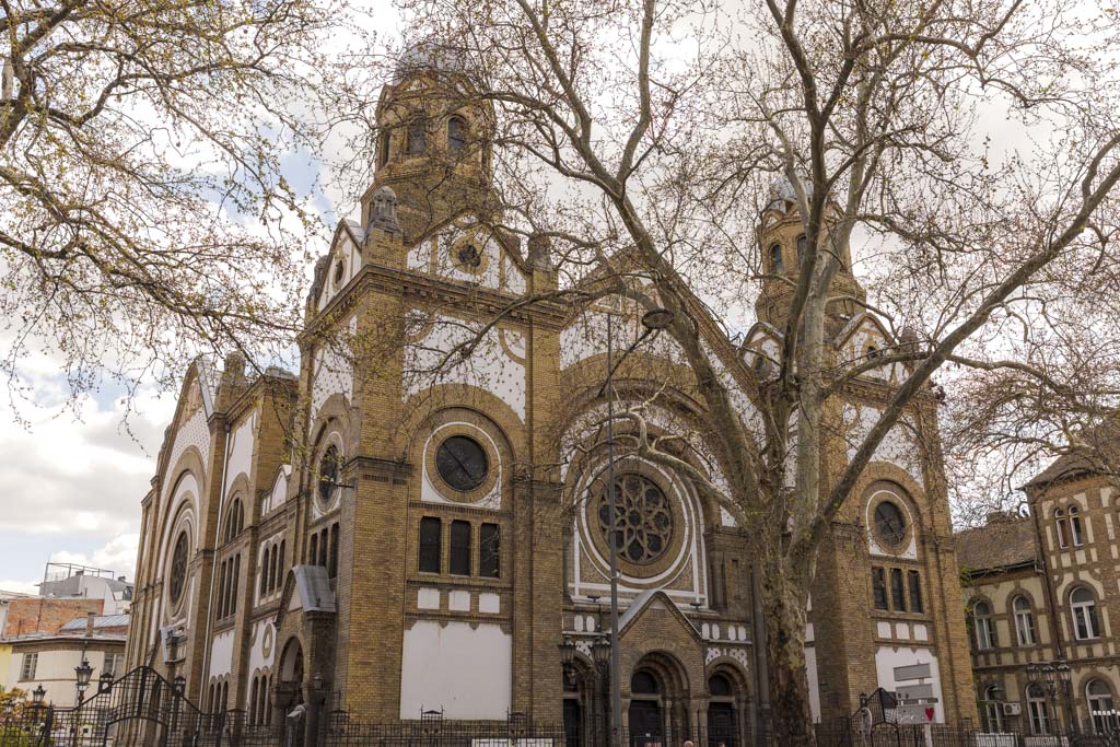 Alla scoperta della Serbia a Belgrado e dintorni 32 La grande sinagoga di Novi Sad, oggi centro culturale ebraico.
Alla scoperta della Serbia.