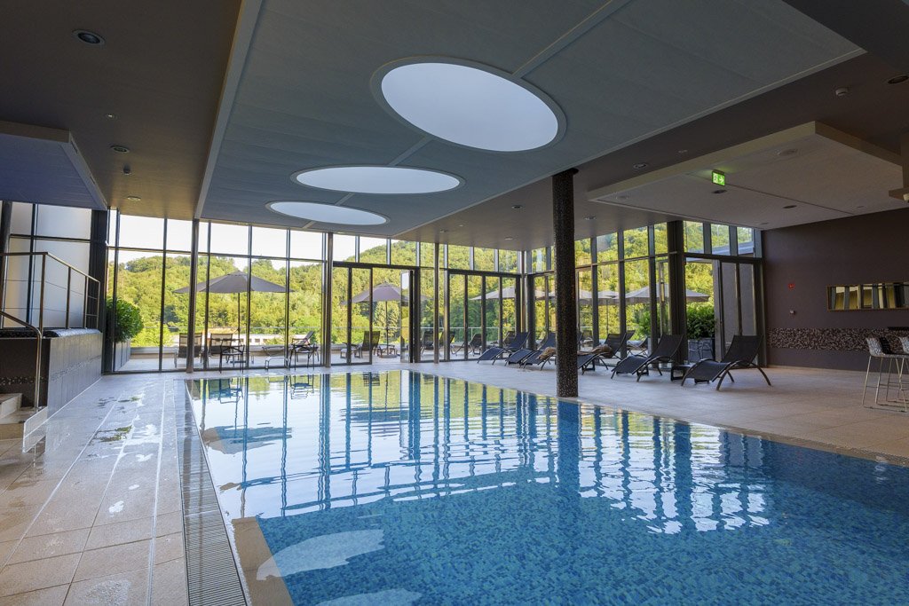 La piscina dell'Atlantida Boutique Hotel a Rogaška.