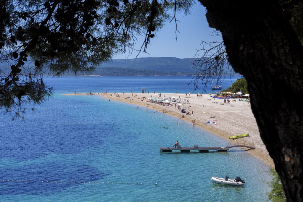 La meravigliosa spiaggia di Zlatni rat a Brač.