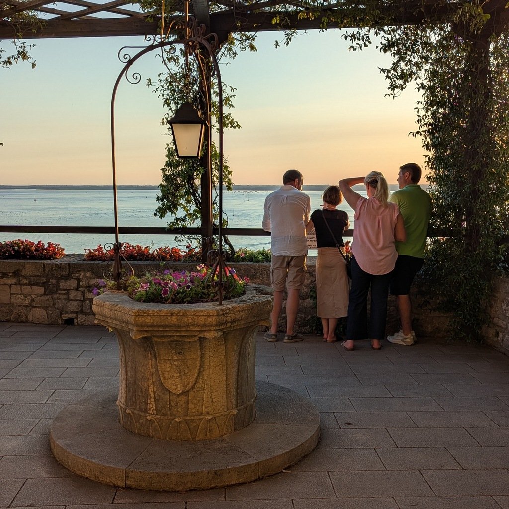Location da 10 e lode al Castello di Duino. Mare e Vitovska in Morje.