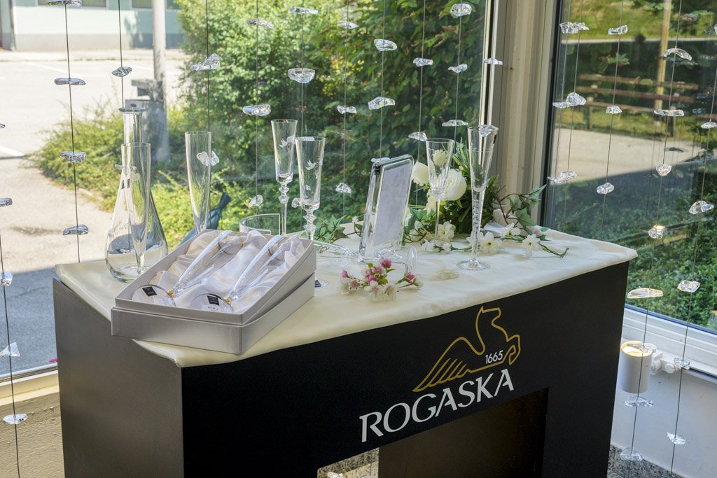 Rogaška è sinonimi di cristalli, da vedere e comprare direttamente in fabbrica.