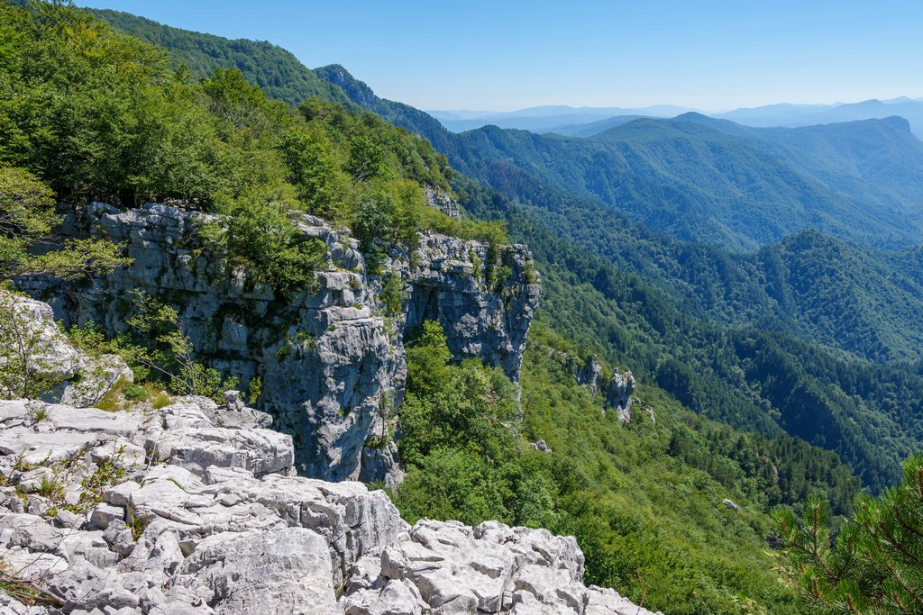 La spettacolare vista dal punto panoramico Firstov Rep. Kočevsko.