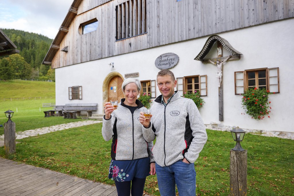 Polona Virnik Karničar e suo marito Drejc Karničar ci accolgono alla Šenkova Domačija.
Agriturismi in Slovenia