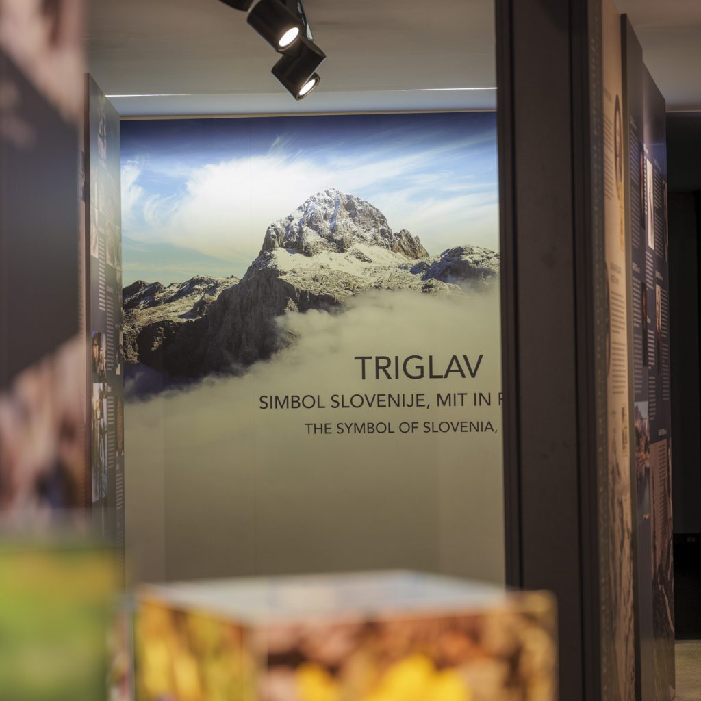 Non può mancare lui, il Triglav, simbolo della Slovenia.