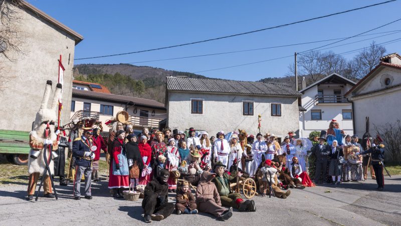 Maschere tradizionali del carnevale sloveno: Vrbišće šjme 38 Maschere tradizionali del carnevale sloveno: Vrbišće šjme