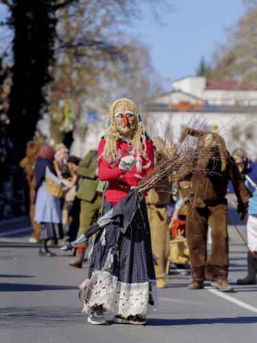 La strega.