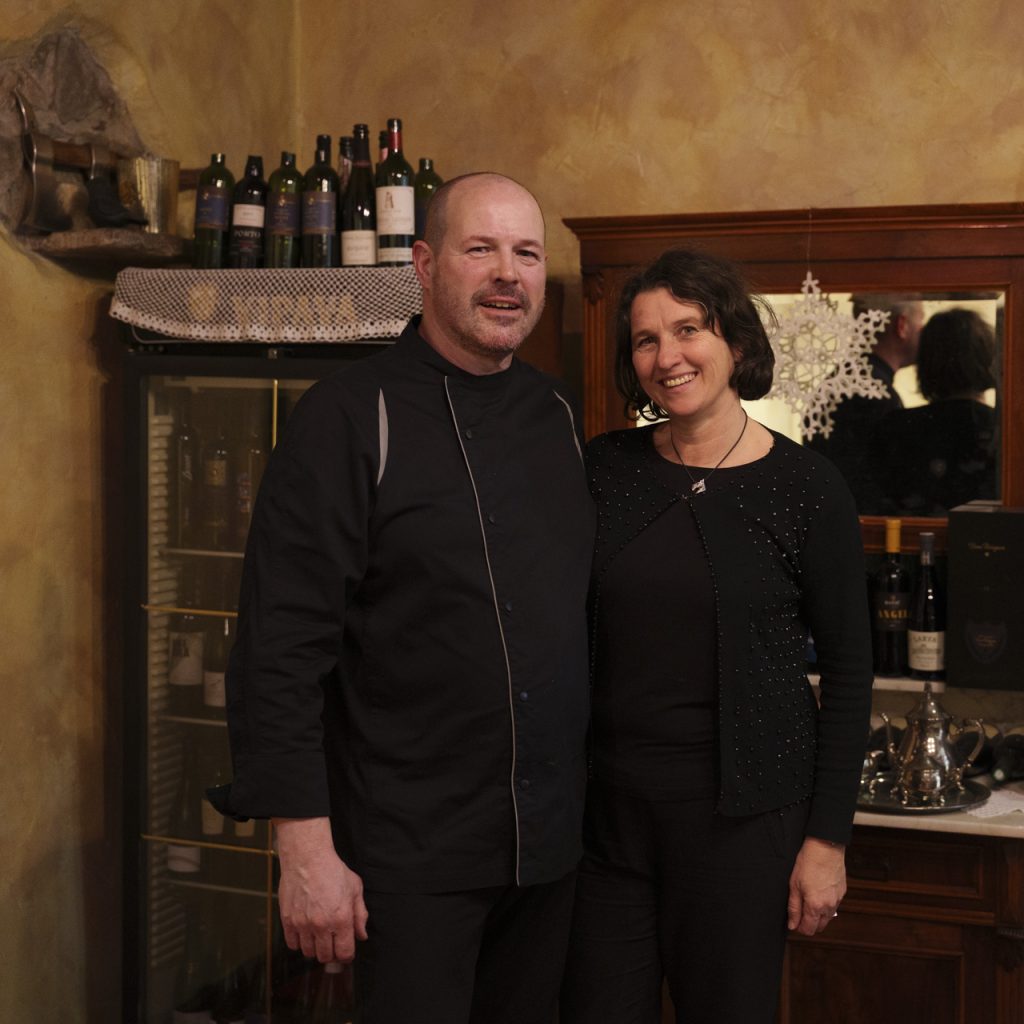 Mateja Bagar e Aleš Šibav, la simpatica coppia che gestisce il ristorante Grad Kromberk.