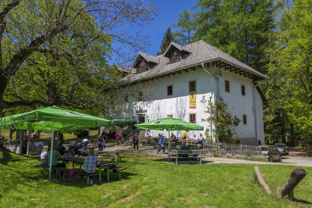 Dom Pristava, l'antica casa della famiglia Zois a Javorniški Rovt.