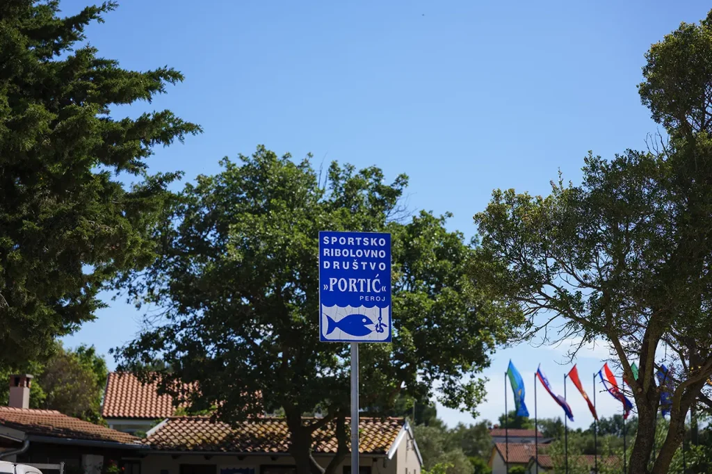 L'associazione dei pescatori di Peroj: SRC Portić.
Pesca sportiva, Istria