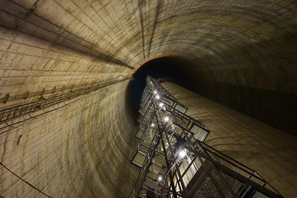 Slovenia insolita: Zasavje, le città minerarie di Trbovlje e Hrastnik e una cena fuori dagli schemi 4 All'interno della ciminera di Trbovlje, simbolo del Zasavlje industriale.