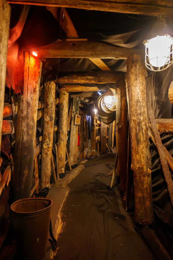 Slovenia insolita: Zasavje, le città minerarie di Trbovlje e Hrastnik e una cena fuori dagli schemi 10 Ricostruzione di una galleria mineraria al museo 4.Dritl.