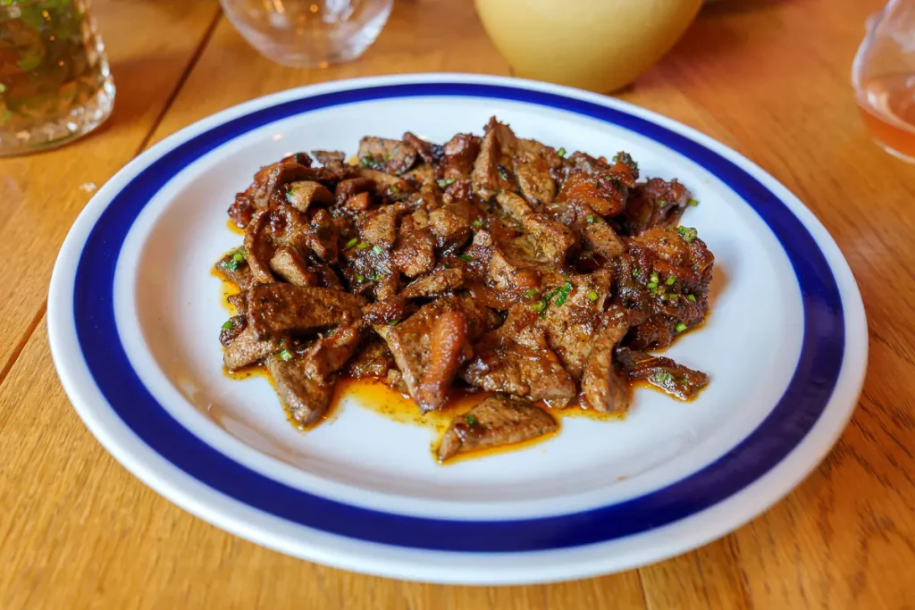 Slovenia insolita: Zasavje, le città minerarie di Trbovlje e Hrastnik e una cena fuori dagli schemi 15 Fegato coi funghi porcini al Bistro Bombina.